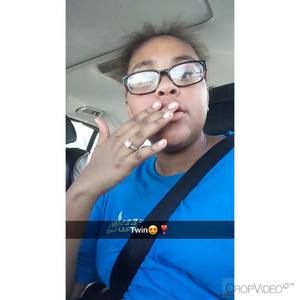 Meet your Posher, Alexia